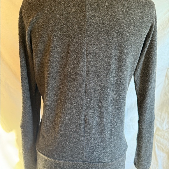 Dynamite-Small- Grey long-sleeved wrap sweater. - Picture 4 of 8